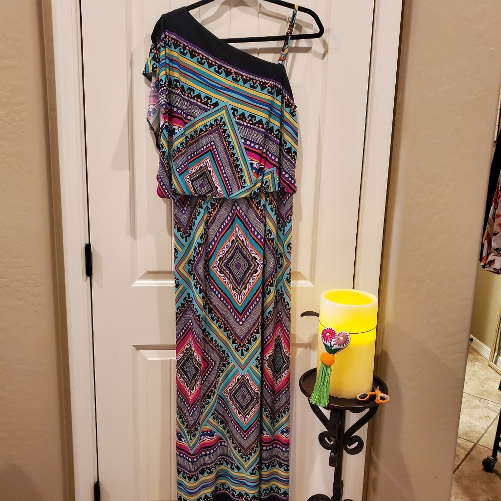 Soho Apparel LTD Asymmetrical One-Dhoulder Maxi